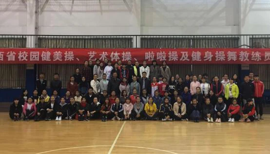 职业球员如何通过联赛提升竞技水平_1